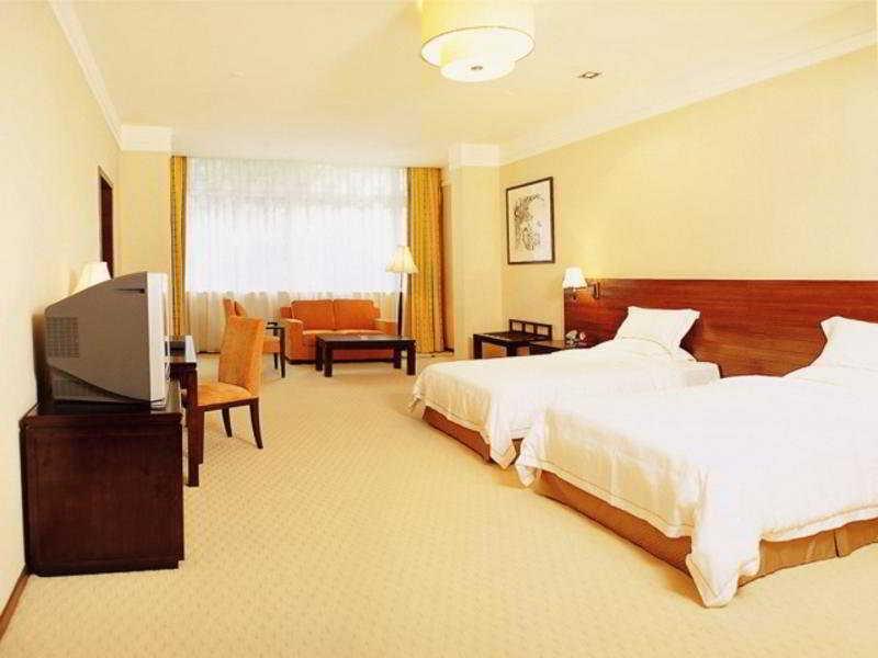 Guangdong Yingbin Hotel-Free Canton Fair Shuttle Bus Esterno foto