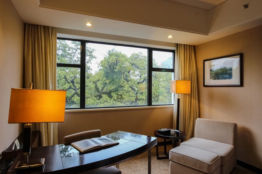 Guangdong Yingbin Hotel-Free Canton Fair Shuttle Bus Esterno foto